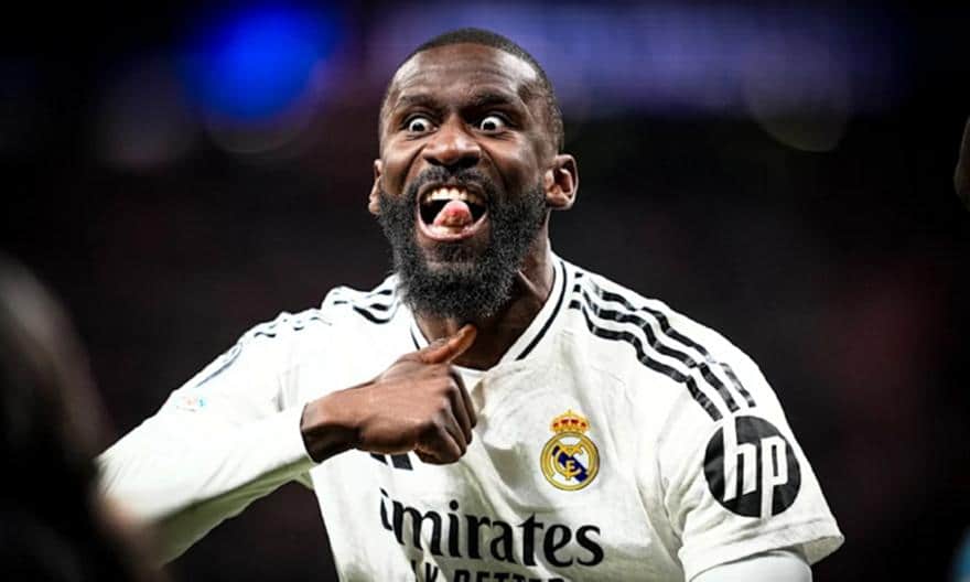 Ρούντιγκερ για το σκληρό μαρκάρισμα στο Ντιέγκο Ρίκο: «Αν είχε πρόθεση, δεν θα σηκωνόταν από το χορτάρι»