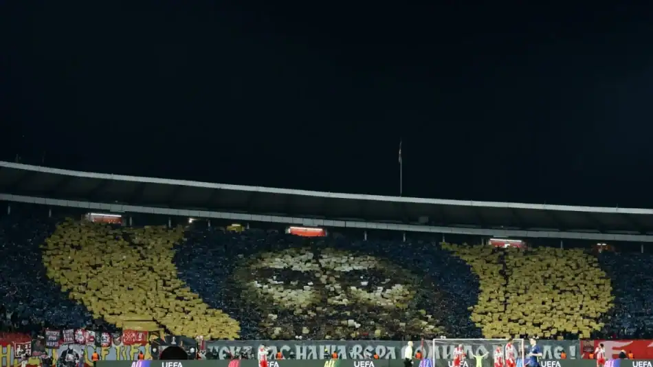 Πρόστιμο 95.500 ευρώ στον Ερυθρό Αστέρα από την UEFA για το κορεό με τον Άγιο Συμεών