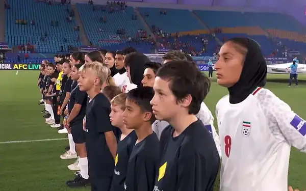 Ιράν: Οι ποδοσφαιρίστριες που δεν τραγούδησαν τον εθνικό ύμνο κινδυνεύουν με εκτέλεση