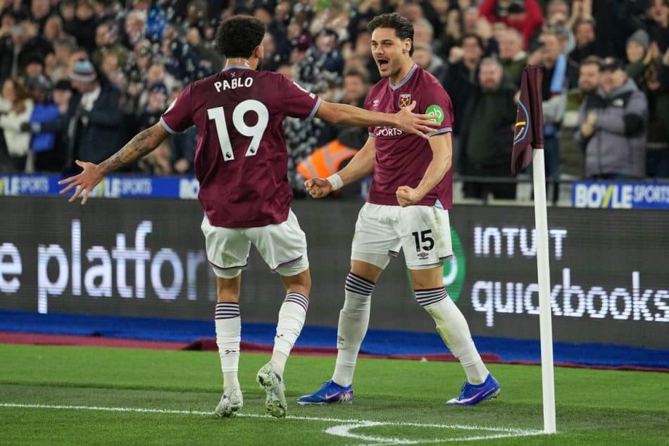 Μηνύματα αγάπης προς τον Μαυροπάνο από οπαδούς της Άρσεναλ, μετά το γκολ του με την Γουέστ Χαμ κόντρα στην Μάντσεστερ Σίτι