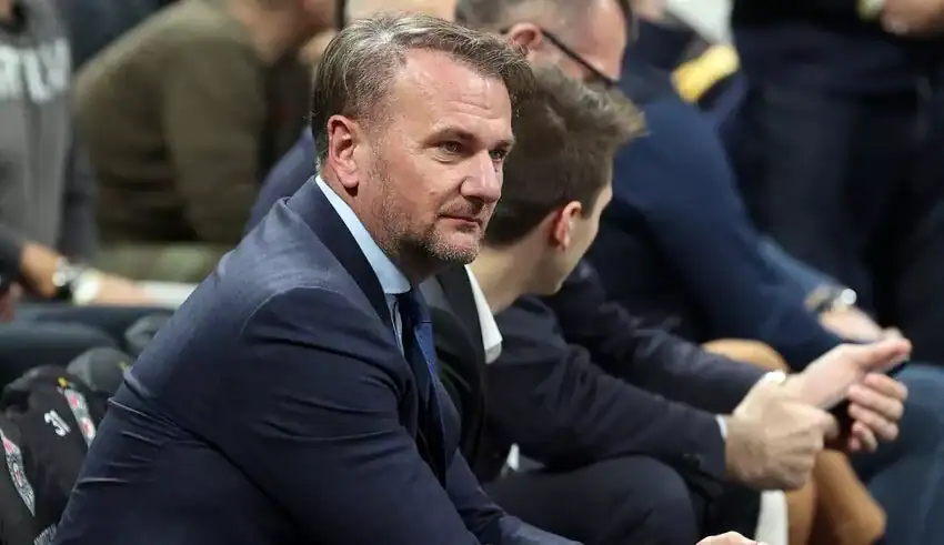 Πρόεδρος Παρτίζαν: «Θα κάνουμε τα πάντα για να παραμείνει ο Τζόουνς στην ομάδα»