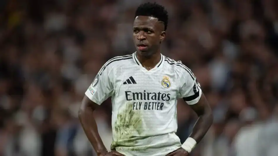 Αβέβαιο το μέλλον του Βινίσιους στη Ρεάλ Μαδρίτης