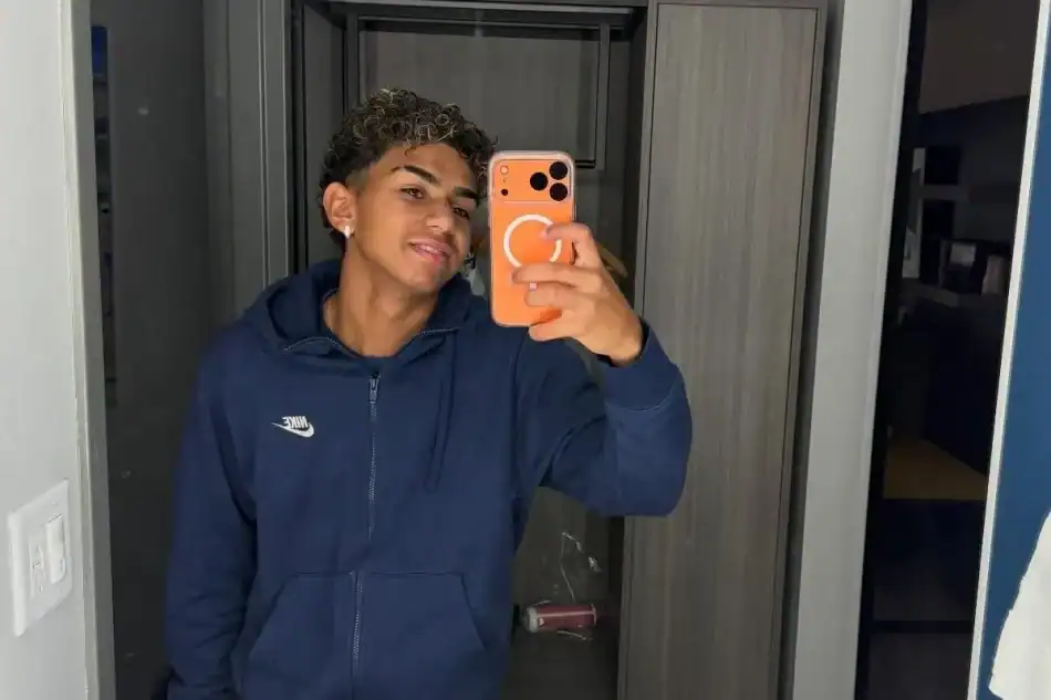 Ο «δίδυμος» του Γιαμάλ: Ο 15χρονος που έγινε viral λόγω της ομοιότητάς του με το «…στέρι» της Μπαρτσελόνα (ΦΩΤΟ)