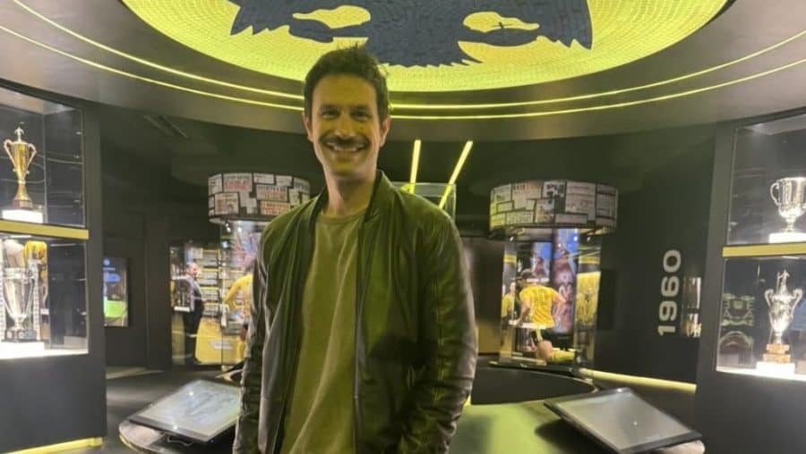 Ο ηθοποιός, Ορφέας Αυγουστίδης επισκέφθηκε το Μουσείο της ΑΕΚ (ΦΩΤΟ)