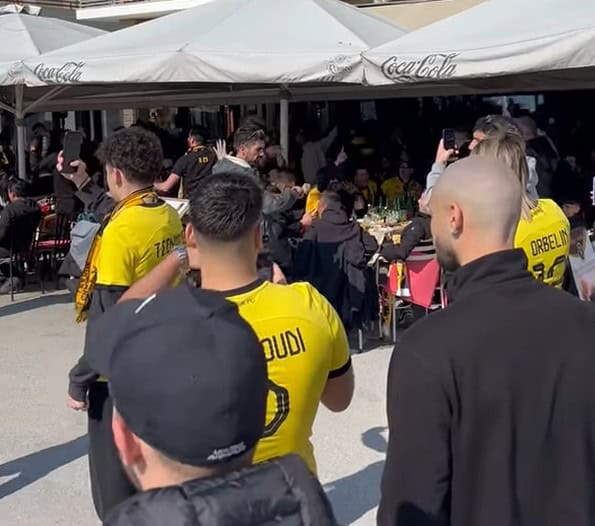 «Πανικό, όπου πάμε προκαλούμε πανικό»: Ατελείωτο ΑΕΚτζήδικο πάρτι στην παραλία του Βόλου (VIDEO)