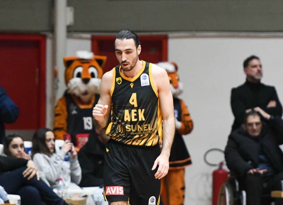 «Τρέχουν» για να προλάβουν την Τόφας οι Φλιώνης και Κατσίβελης!