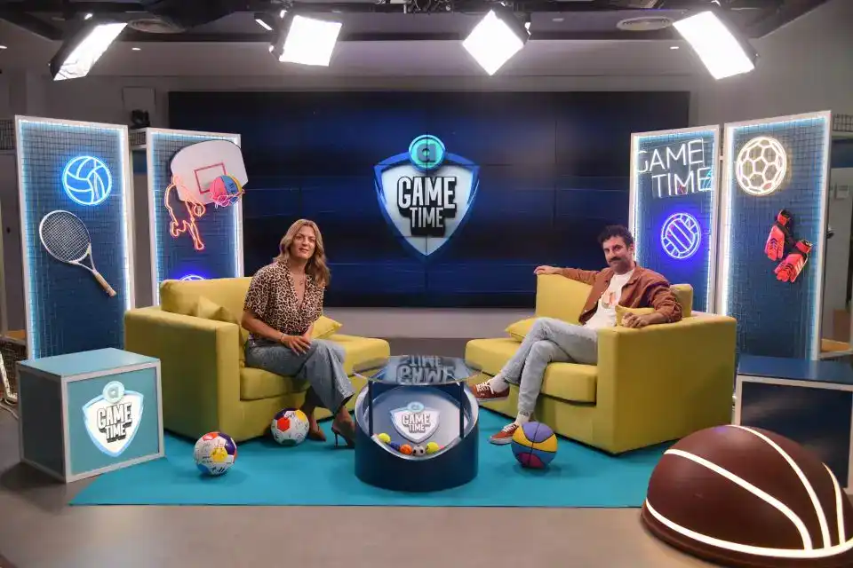 Ο Τάσος Δέδες μιλάει για την φετινή πορεία της ΑΕΚ και… περιγράφει παιχνίδι της ομάδας (VIDEO)