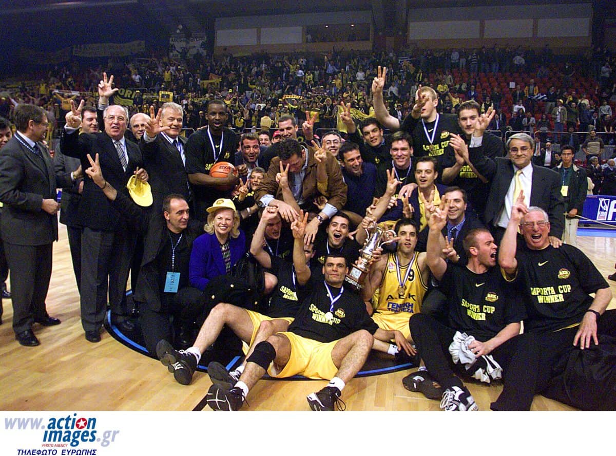 Σαν σήμερα το 2000: Η ΑΕΚ κατακτά το δεύτερο ευρωπαϊκό τρόπαιο στην Λωζάννη (ΦΩΤΟ-VIDEO)