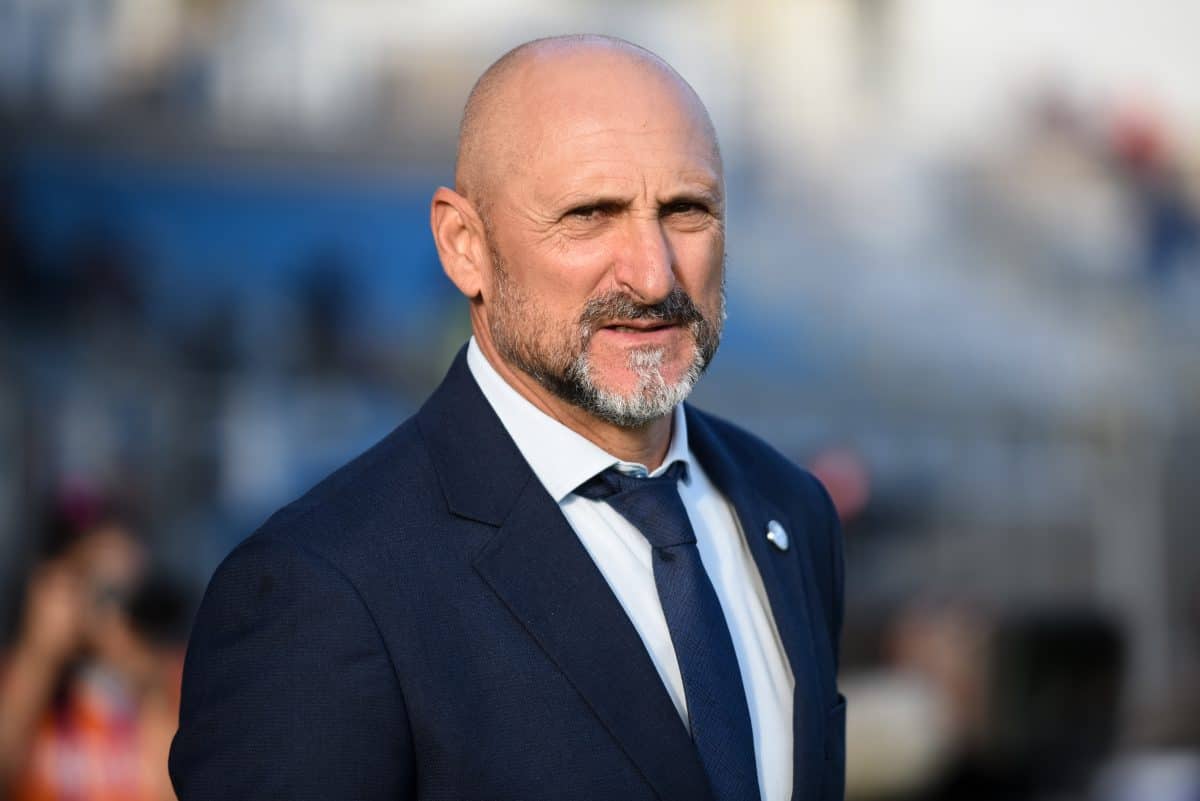 Γνώρισε τους παίκτες και πιάνει δουλειά στην ΑΕΛ ο Φέστα