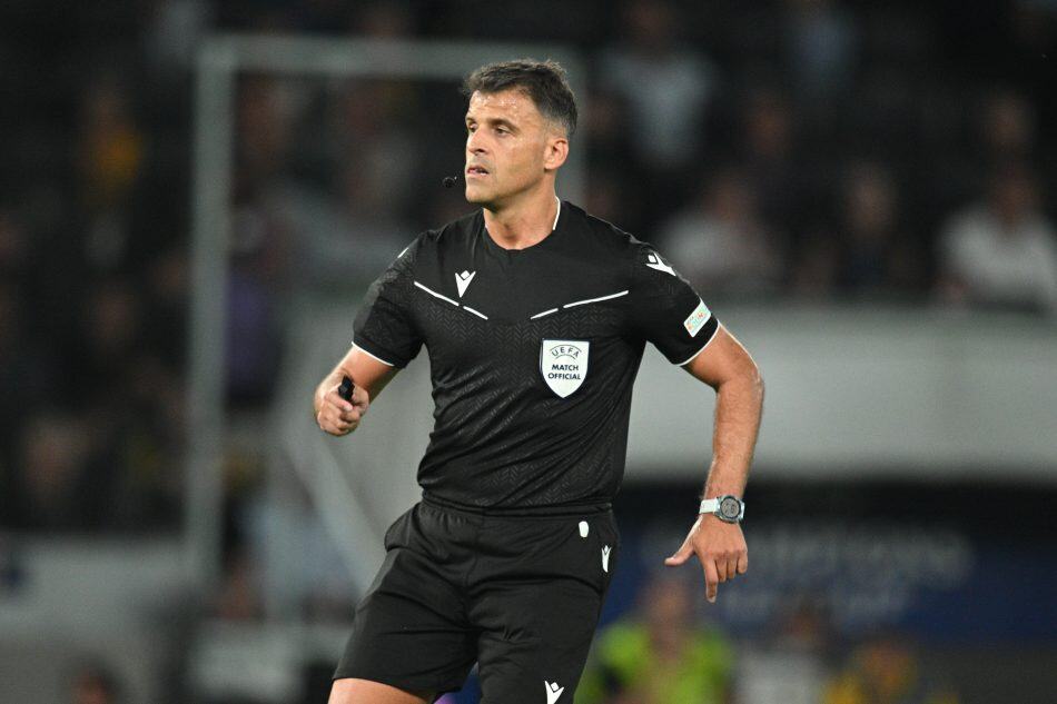 Ο Ισπανός Χιλ Μανθάνο στο ΑΕΚ-ΠΑΟΚ