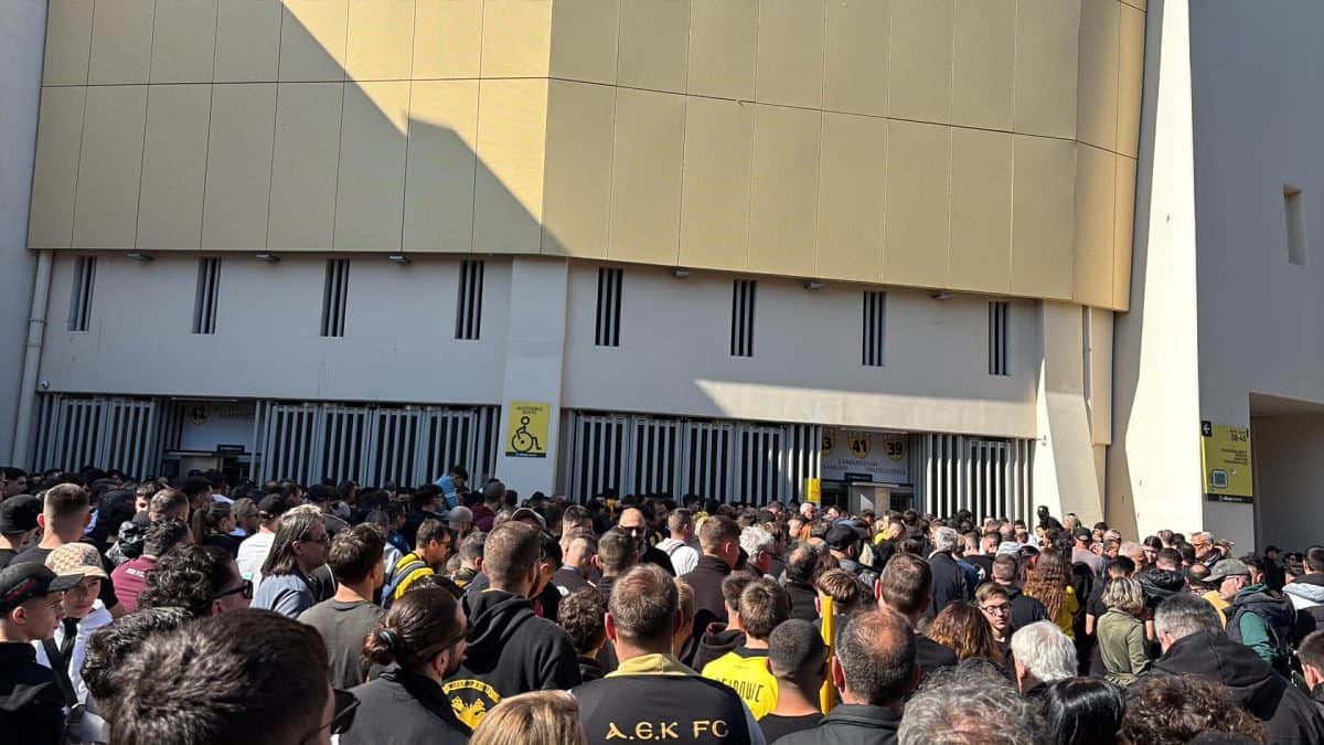 Χιλιάδες κόσμου στη Νέα Φιλαδέλφεια για την ανοιχτή προπόνηση (ΦΩΤΟ)