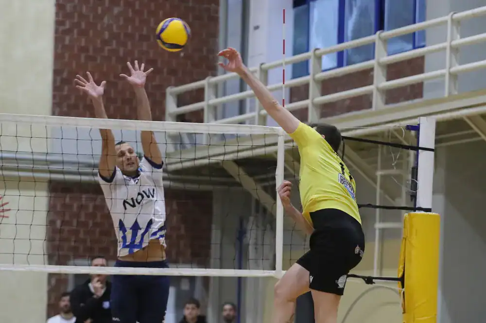 ΑΕΚ: Έχασε (0-3) από τον Παμβοχαϊκό αλλά ελπίζει ακόμα στην άνοδο