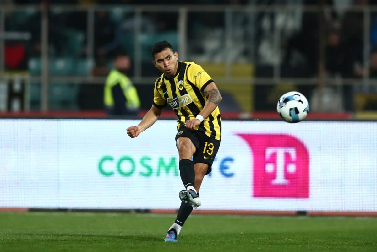 ΑΕΚ-ΠΑΟΚ: Πρώτη απειλή της Ένωσης με σουτ του Πινέδα, μπλοκάρει ο Τσιφτσής (VIDEO)