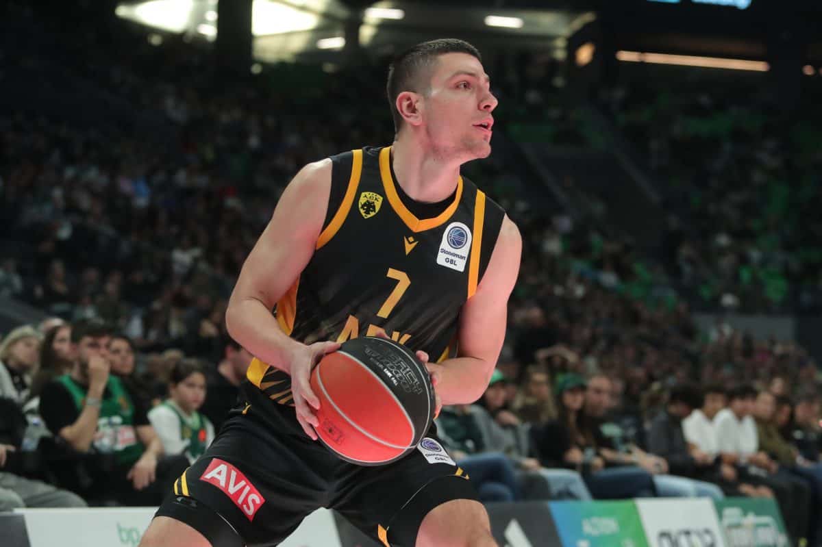 Φλιώνης: «Αξίζουμε να είμαστε στο υψηλότερο επίπεδο»