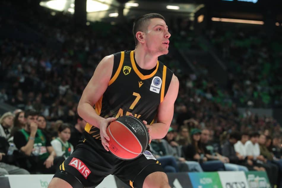 Φλιώνης: «Αξίζουμε να είμαστε στο υψηλότερο επίπεδο»