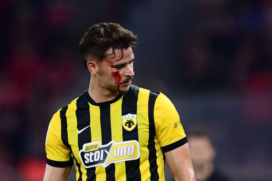 O Ρέλβας είχε ματώσει στο πρόσωπο και ο Στίλερ δεν σταματούσε το παιχνίδι!