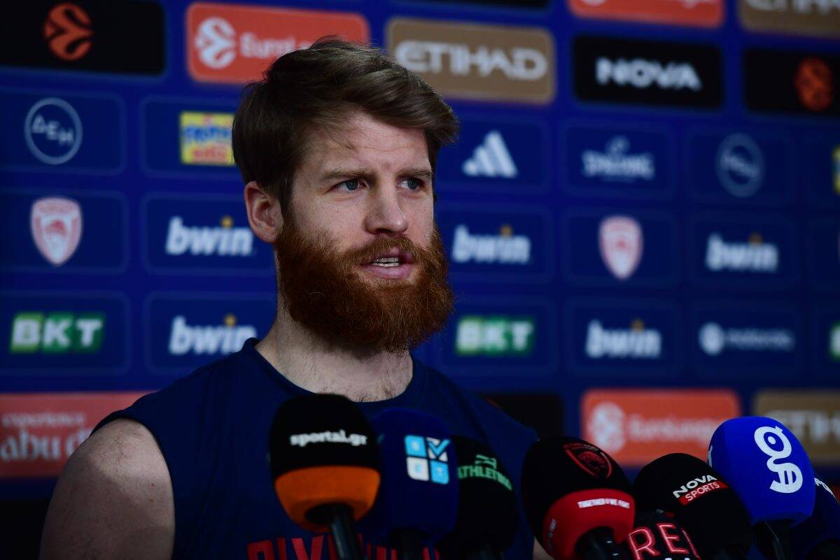 Γουόκαπ: «Ανόητο αυτό που έγινε με το διαβατήριο, περήφανος που είμαι Έλληνας πολίτης»