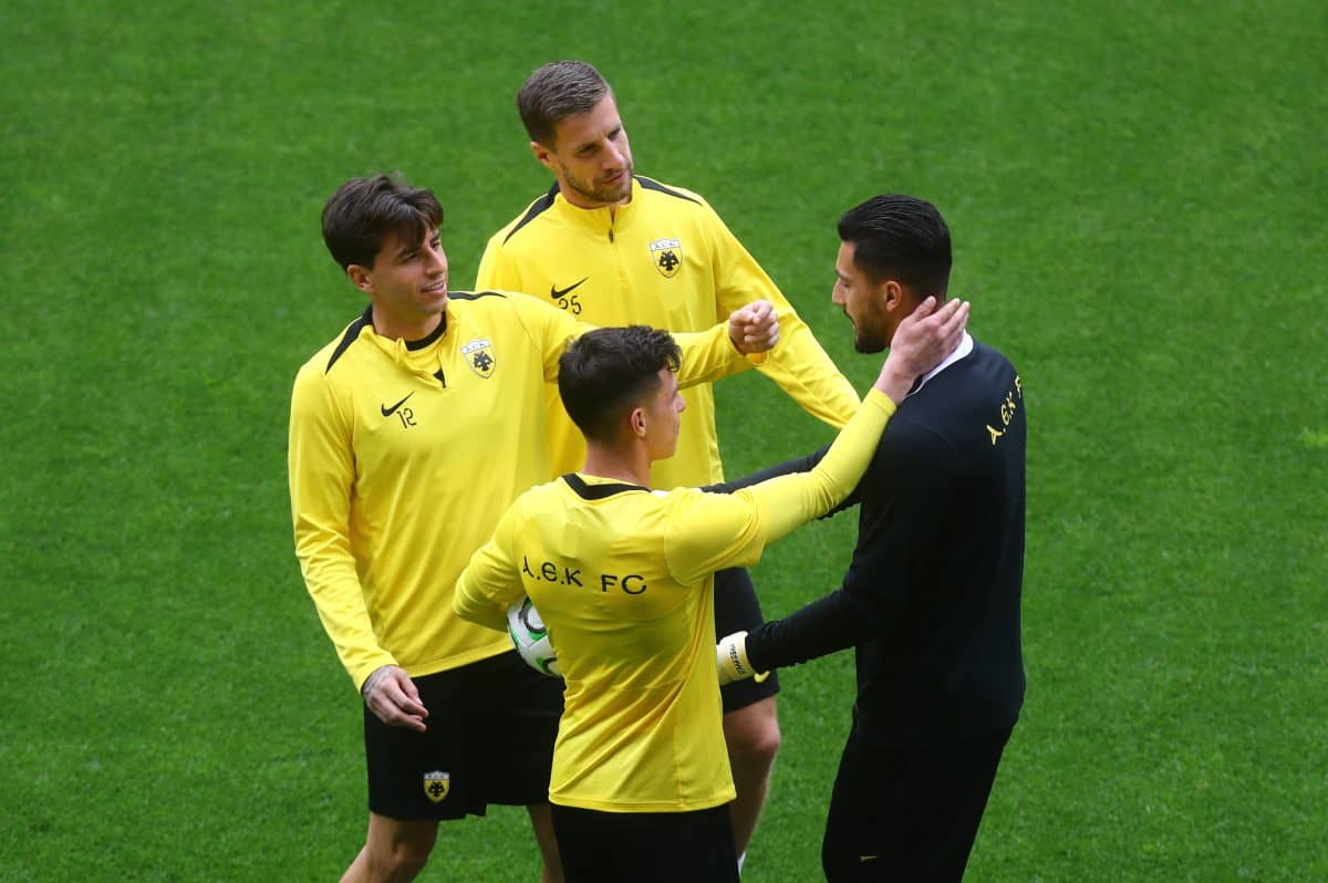 Εικόνες από την προπόνηση της ΑΕΚ στη Νέα Φιλαδέλφεια ενόψει της αναμέτρησης με την Ράγιο Βαγιεκάνο