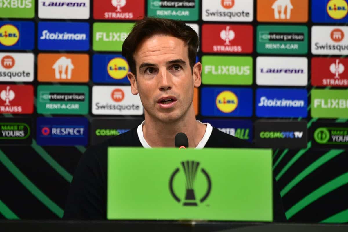 Πέρεθ: «Η ΑΕΚ θα προσπαθήσει να βάλει γρήγορα γκολ – Πρέπει να καταλάβουμε ότι είναι ένα διαφορετικό ματς»