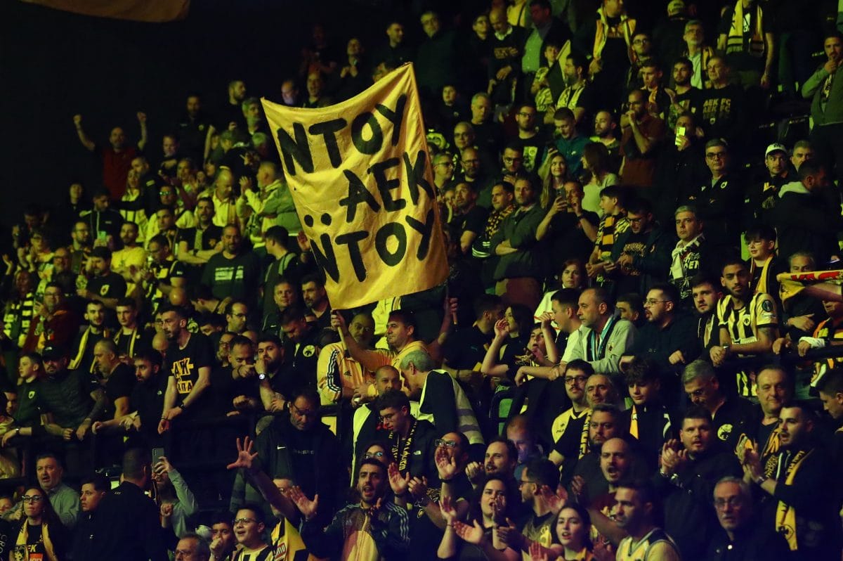 ΑΕΚ-Μπανταλόνα: Η απίστευτη ατμόσφαιρα στη Sunel Arena! (VIDEO)