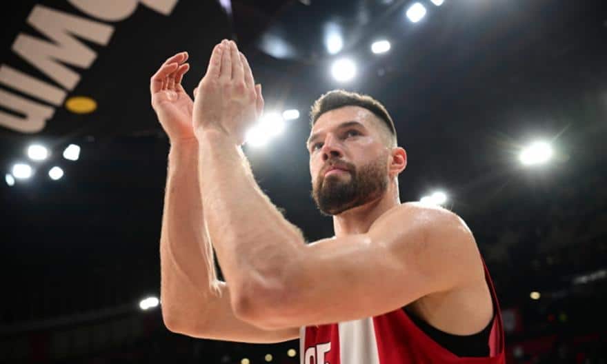 «Συμφώνησε ο Πίτερς με την Αρμάνι για δύο χρόνια»