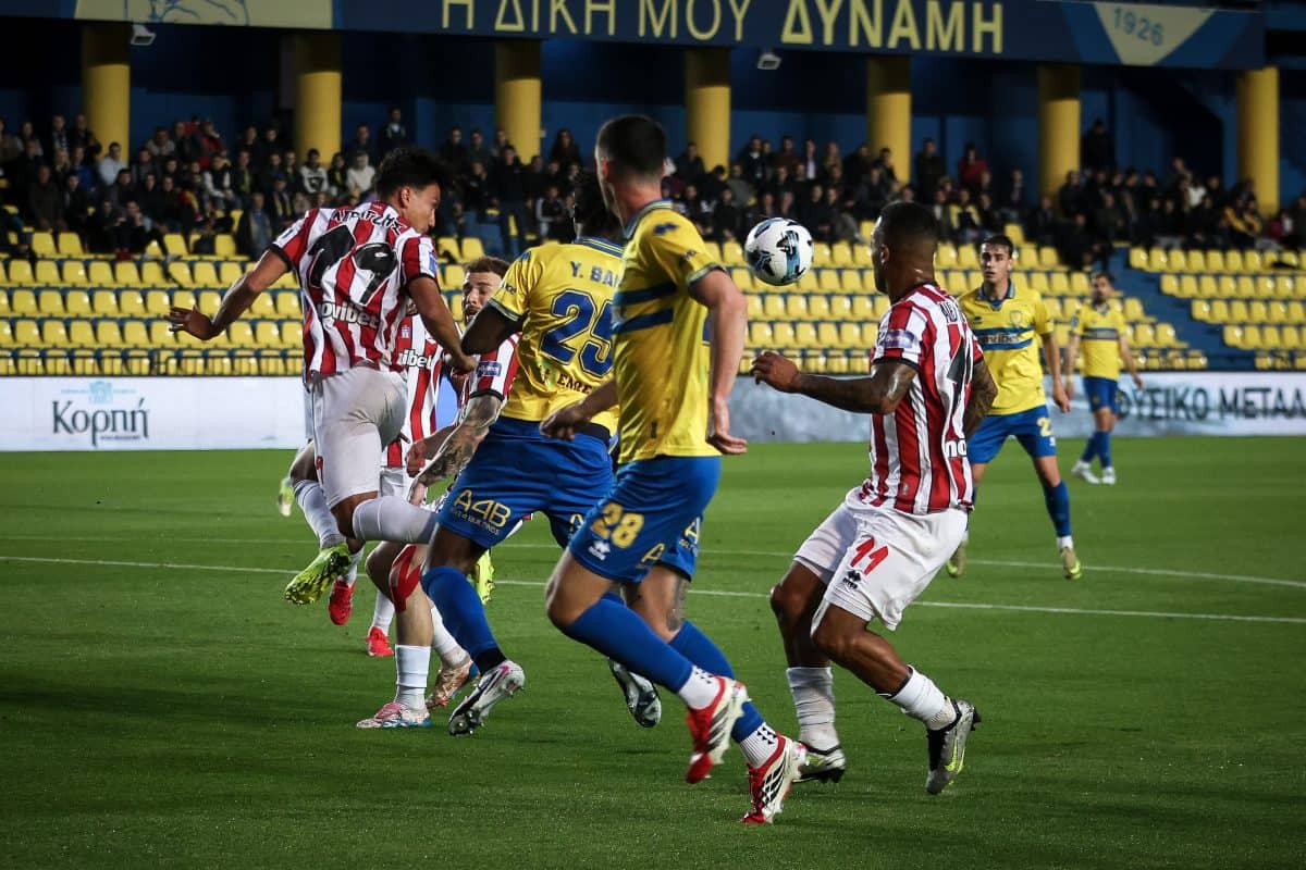 Super League: Ο Πανσερραϊκός «έριξε» 3άρα και σπρώχνει την ΑΕΛ προς τον υποβιβασμό