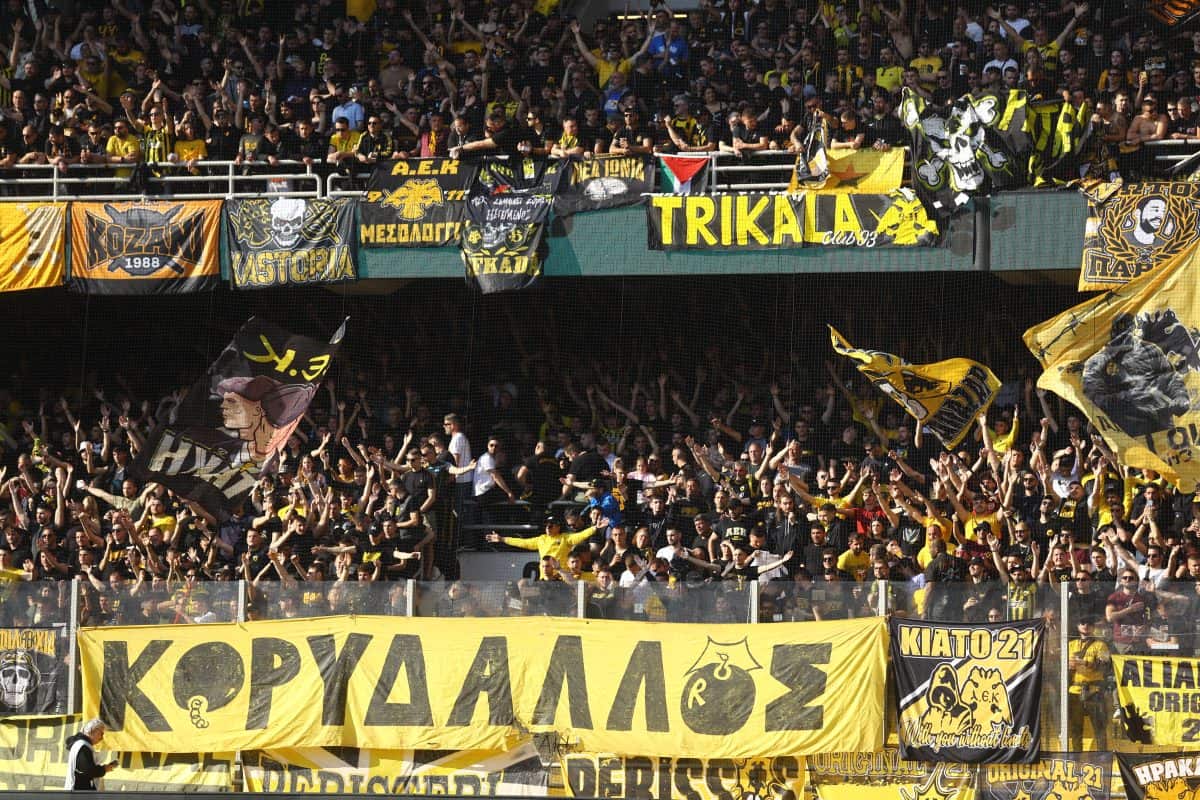 Η τρέλα των ΑΕΚτζήδων στις εξέδρες στα γκολ κόντρα στον ΠΑΟΚ (VIDEO)