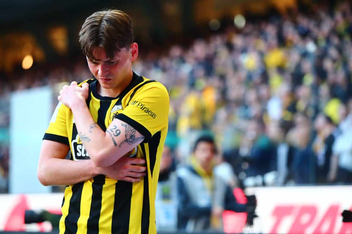 ΑΕΚ-ΠΑΟΚ: Αναγκαστική αλλαγή ο Πενράις με πόνους στο χέρι!