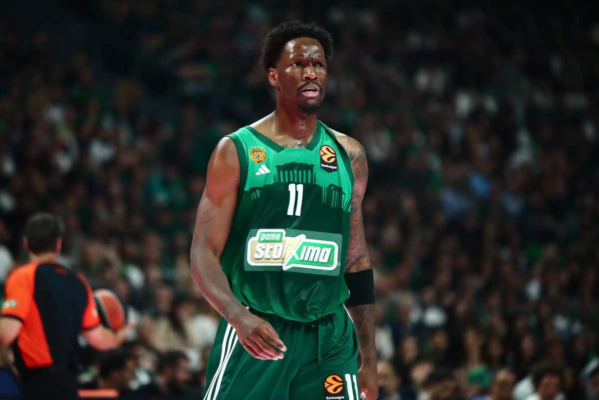 Ο Νάιτζελ Χέιζ-Ντέιβις έκανε… τουρ με 3 ταξίδια σε 10 μέρες