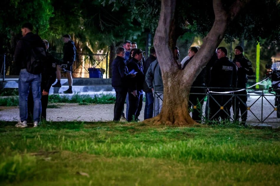 Συνεχίζονται οι έρευνες για τις συνθήκες θανάτου του 25χρονου – «Έγινε τσακωμός και τον χτύπησαν με μαχαίρι»