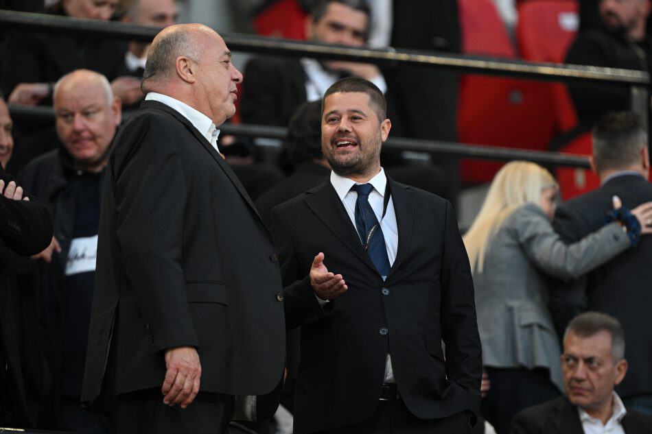 Super League: Ο Μπέος διεκδικεί την προεδρία από τον Μαρινάκη