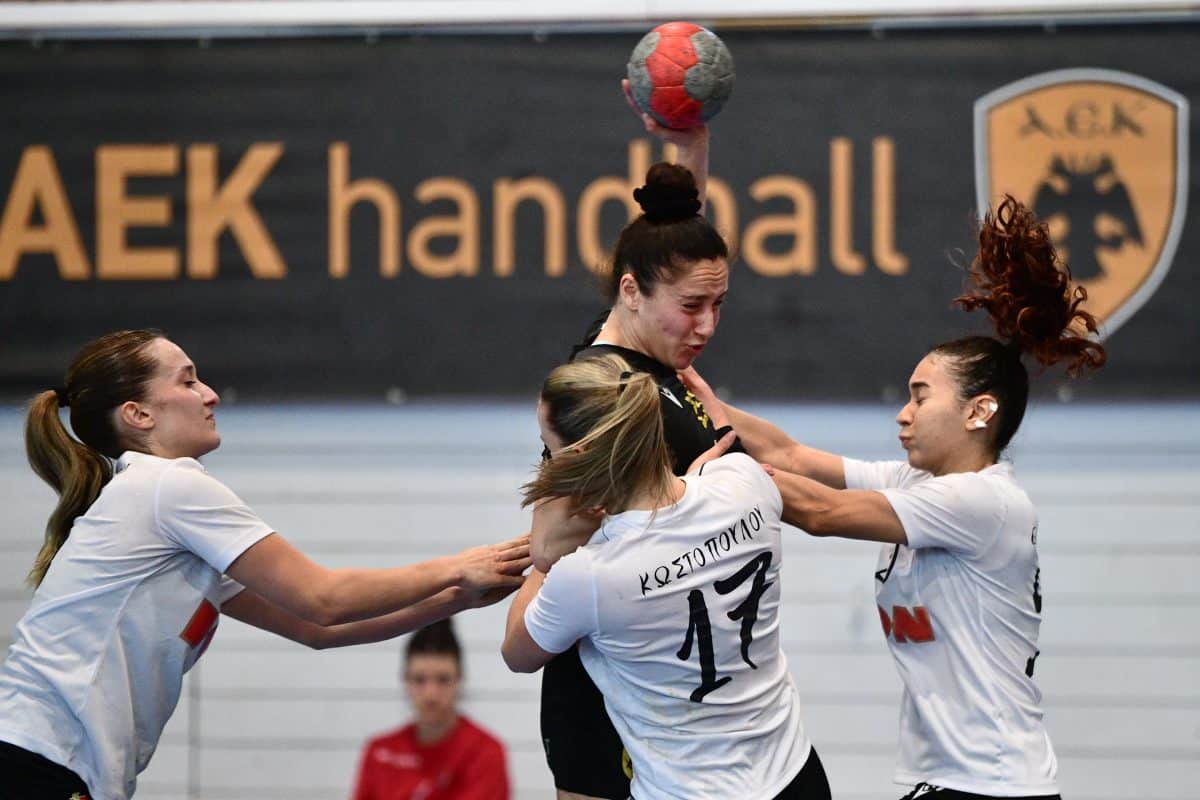 Χάντμπολ Γυναικών! Η Αναγέννηση Άρτας ξεφτίλισε ένα ολόκληρο άθλημα!