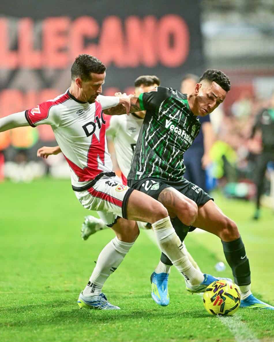 Η Ράγιο Βαγιεκάνο «ίδρωσε» (1-0) απέναντι στην Ελτσε των 10 παικτών!