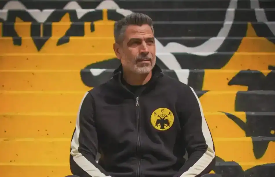 Ζήκος: «Όλοι μαζί για 99 ώρες, για 102 χρόνια» (ΦΩΤΟ)