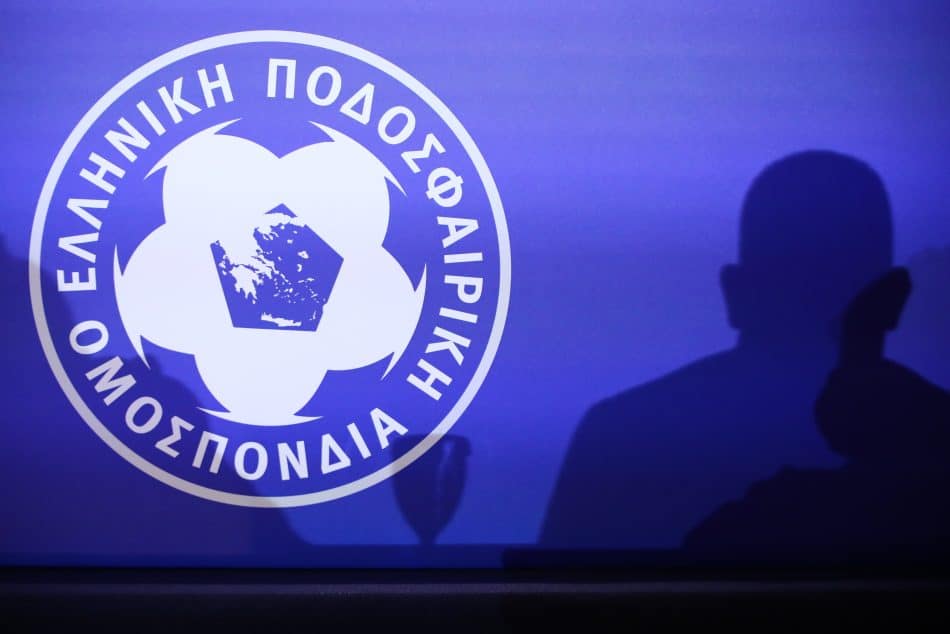 Super League στα κανάλια: «Διασφαλίστε ισομερή προβολή όλων των ομάδων στα πλέι οφ»!