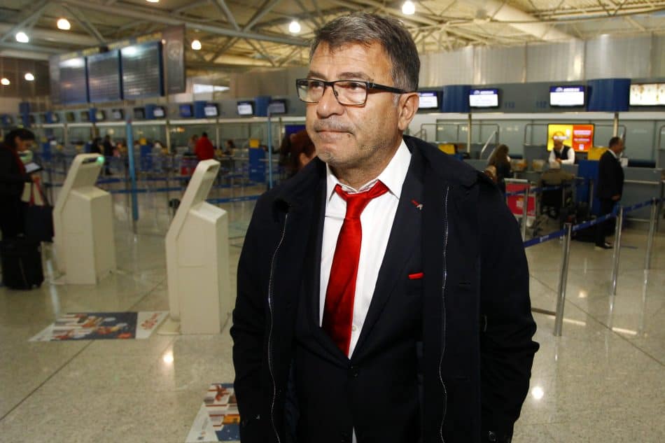 Έδιωξαν κακήν κακώς τον Τάκη Λεμονή από την Ραντνίτσκι