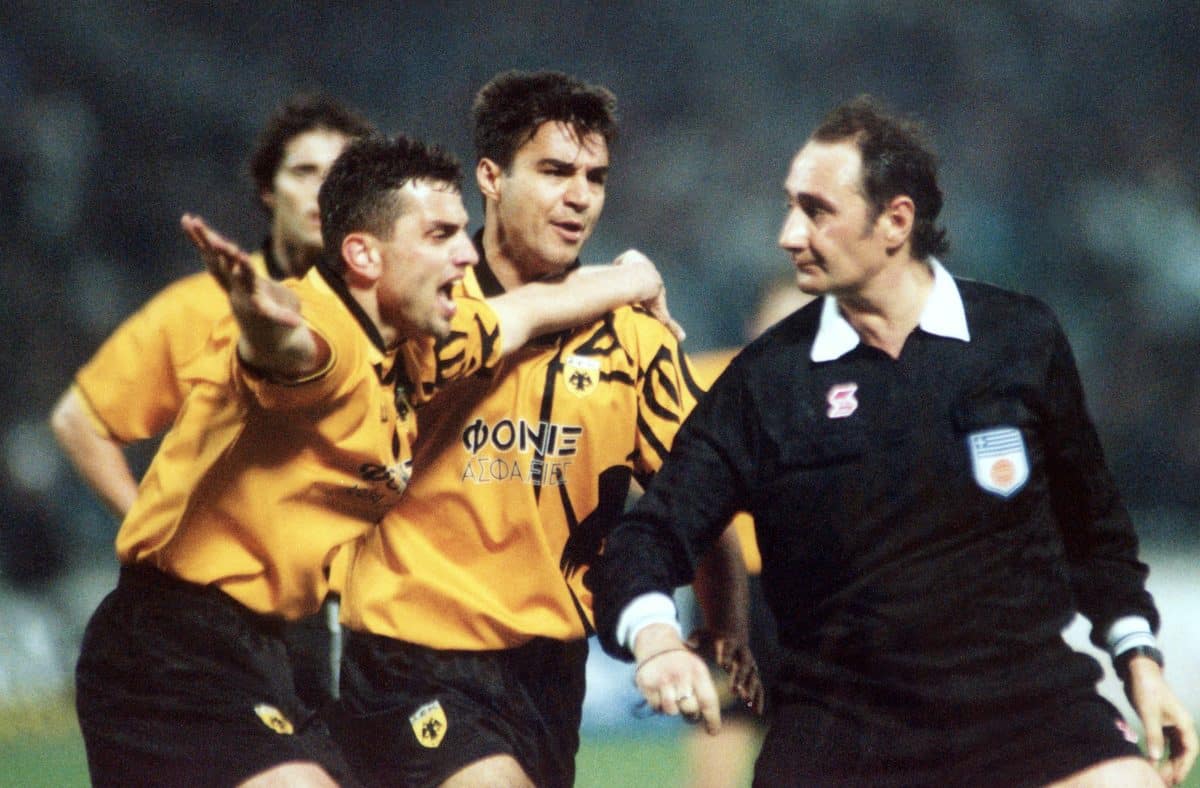 Σαν σήμερα το 1995: Ο τελικός της «ντροπής» από τον Μπάκα!