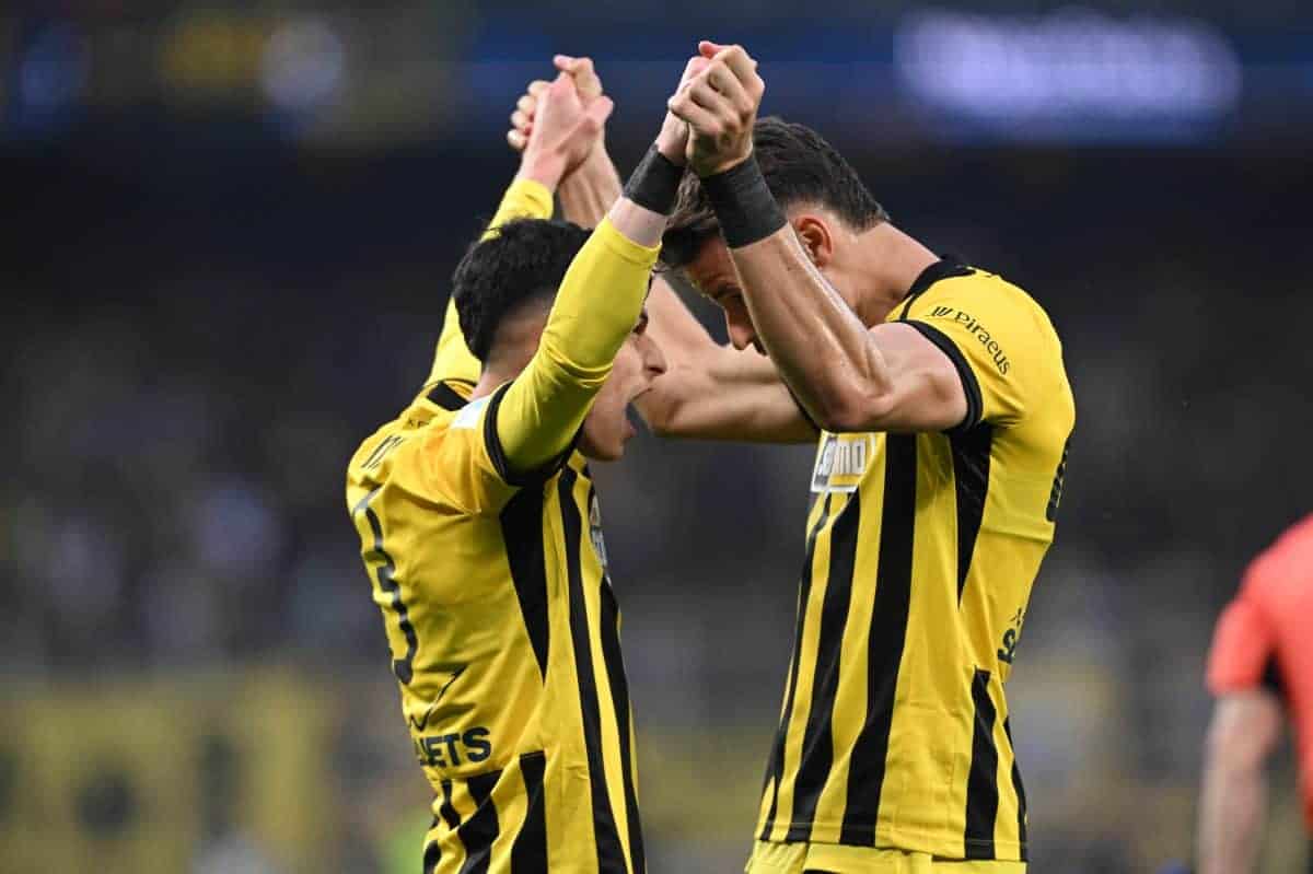 Βράχος η άμυνά σου: Ούτε μια τελική στην εστία δεν δέχθηκε η ΑΕΚ από Ολυμπιακό-ΠΑΟΚ!