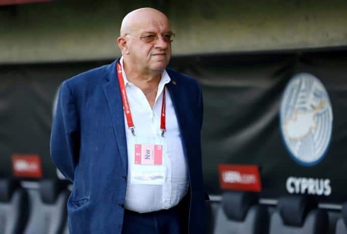 Χαμός στην Κύπρο με τον πρώην πρόεδρο της ποδοσφαιρικής ομοσπονδίας