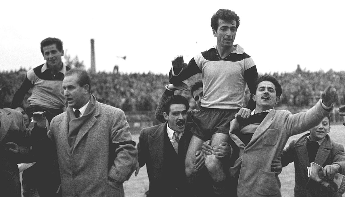 Σαν σήμερα το 1958: Η ΑΕΚ διέσυρε τον ΠΑΟΚ (6-2) με τέσσερα γκολ του Τσανούλα!