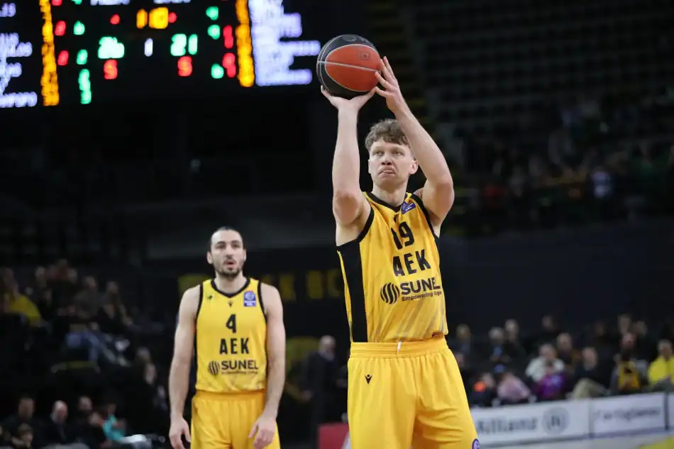 ΑΕΚ BC: Νοκ άουτ (και) ο Κουζμίνσκας!