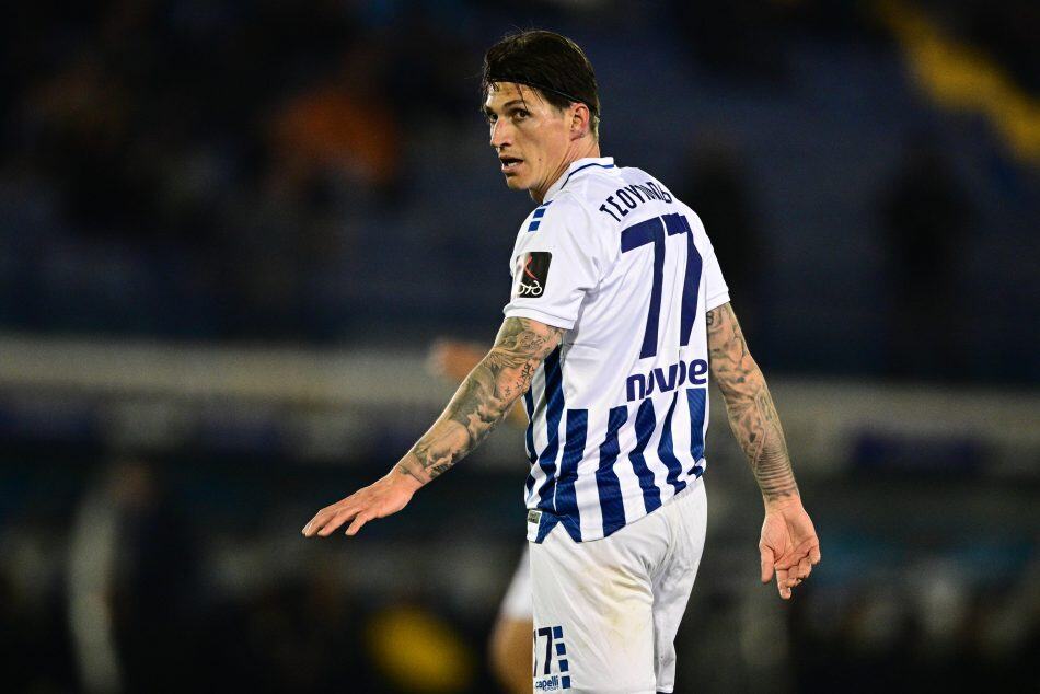 Τσούμπερ: «Το μομέντουμ δείχνει ΑΕΚ»