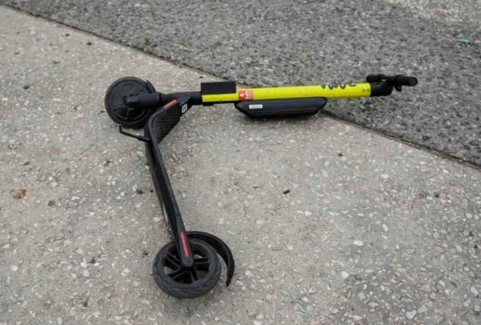 Τραγωδία: Νεκρός 13χρονος που οδηγούσε ηλεκτρικό πατίνι και συγκρούστηκε με αυτοκίνητο