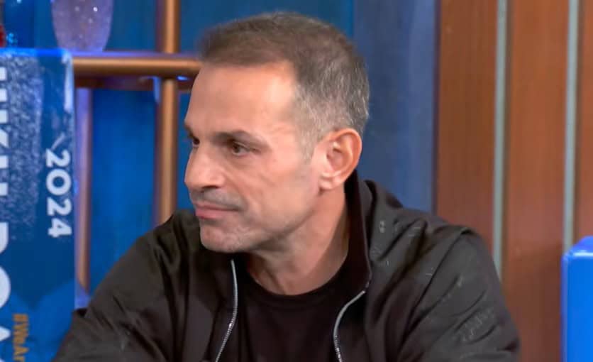 Ο Ντέμης αποθέωσε την κερκίδα των ΑΕΚτζήδων στο ματς με την Ράγιο (VIDEO)