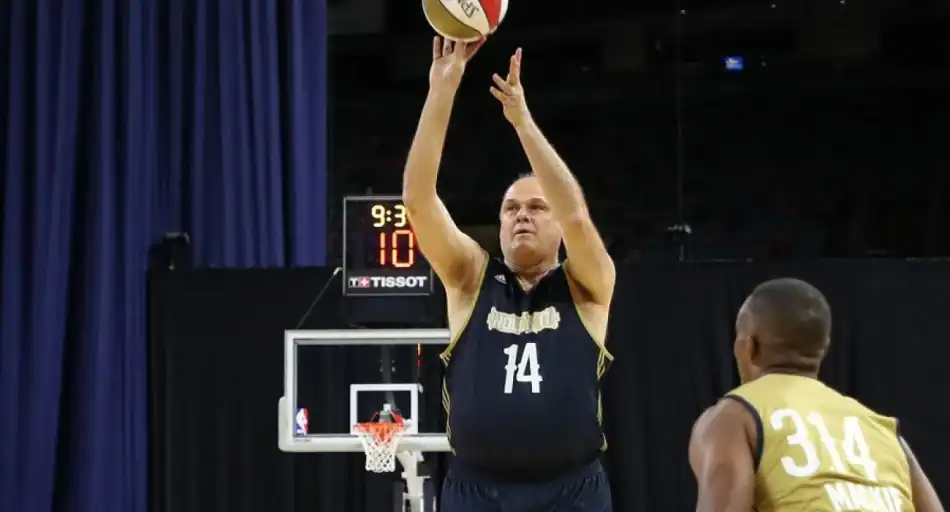 Θλίψη: Η «καλαθομηχανή» Όσκαρ Σμιντ «έφυγε» από τη ζωή