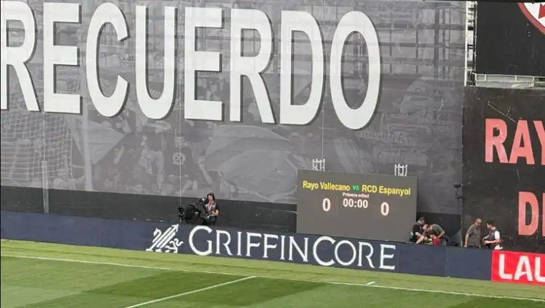 Απίστευτα πράγματα στο Βαγιέκας – Έσβησε το matrix του γηπέδου!