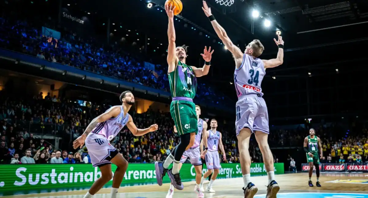 Η Μάλαγα «λύγισε» την Άλμπα και πέρασε στο Final 4 του BCL