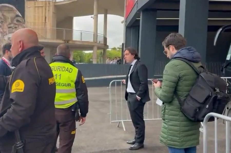 Ένταση με τον πρόεδρο της Ράγιο Βαγιεκάνο πριν την ρεβάνς με την ΑΕΚ (VIDEO)