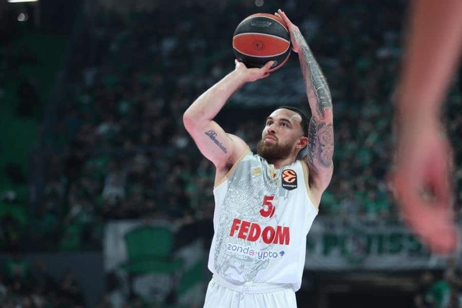 Η αντίδραση του Μάικ Τζέιμς στις καλύτερες πεντάδες της Ευρωλίγκας