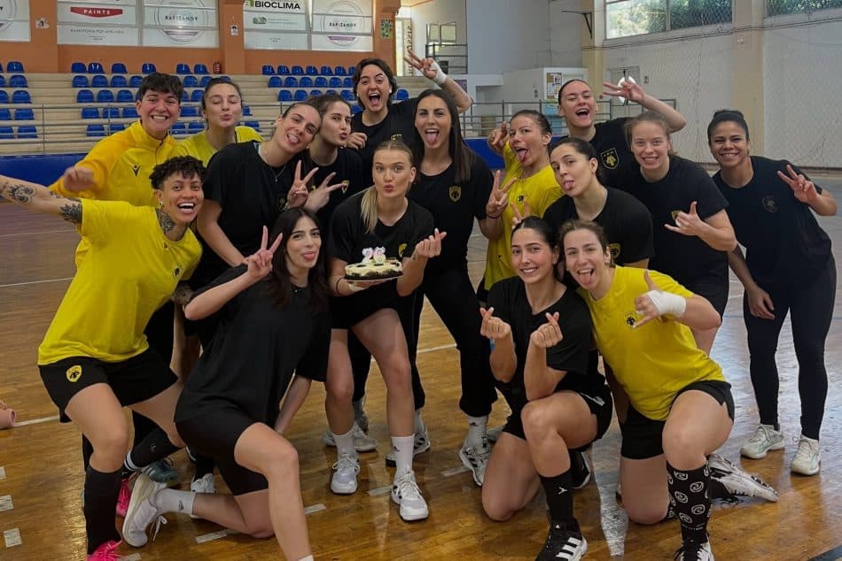 ΑΕΚ: Γενέθλια στο γήπεδο πριν τον 1ο τελικό για την Έρικα Ζενέλι (ΦΩΤΟ)